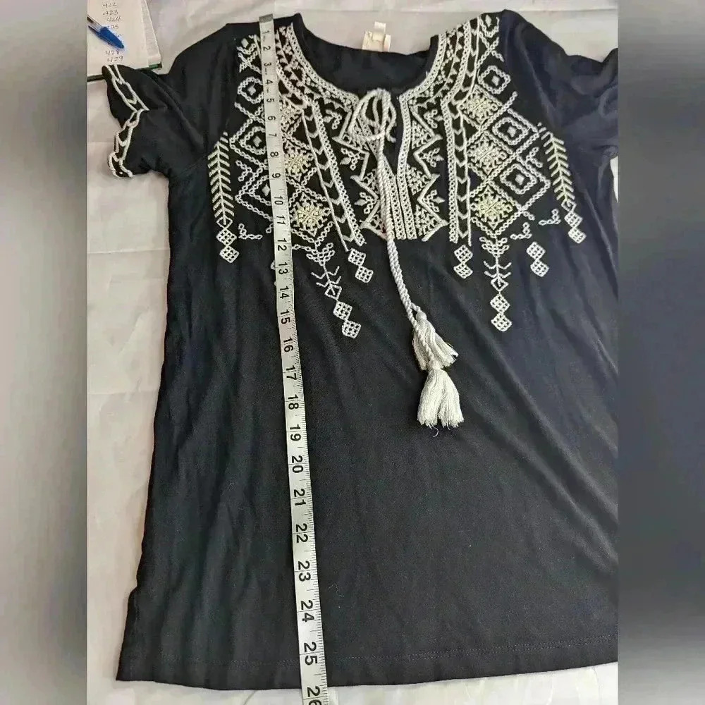 Keep In Touch Shirt Womens M Black & White Embroidered V Neck Boho Tunic Blouse - Picture 9 of 11